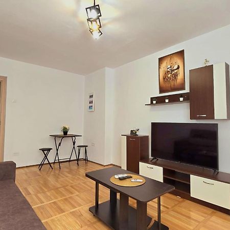 Apartament Confort Hd フネドアラ エクステリア 写真